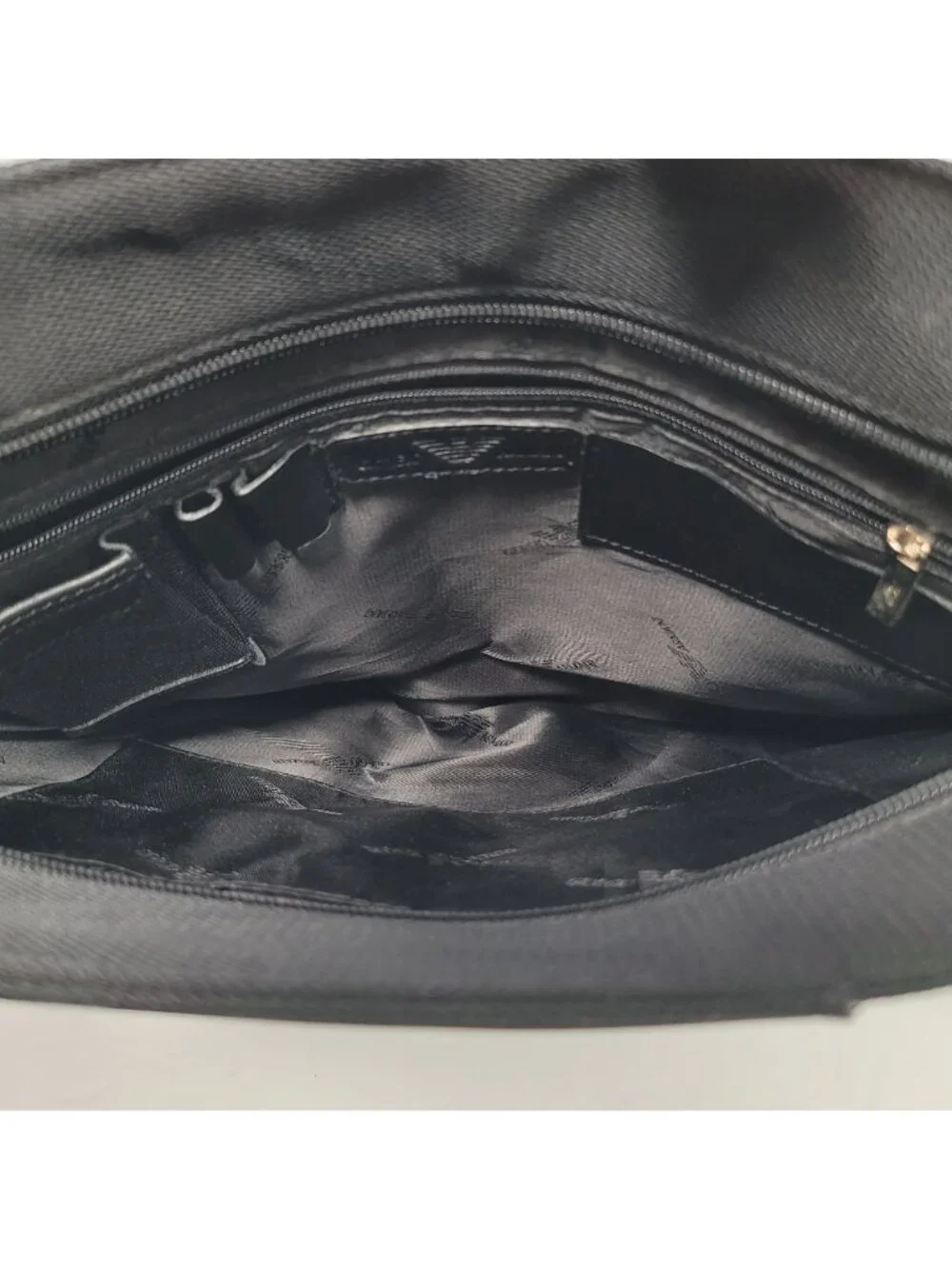 Giorgio Armani Men’s Brown Leather Shoulder Bag Messenger Briefcase NWT